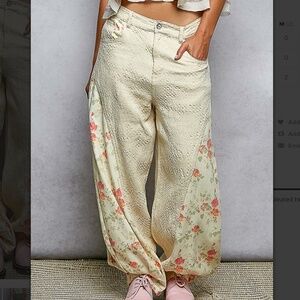 POL NWOT Cream Floral Panel Wide-Leg Pants